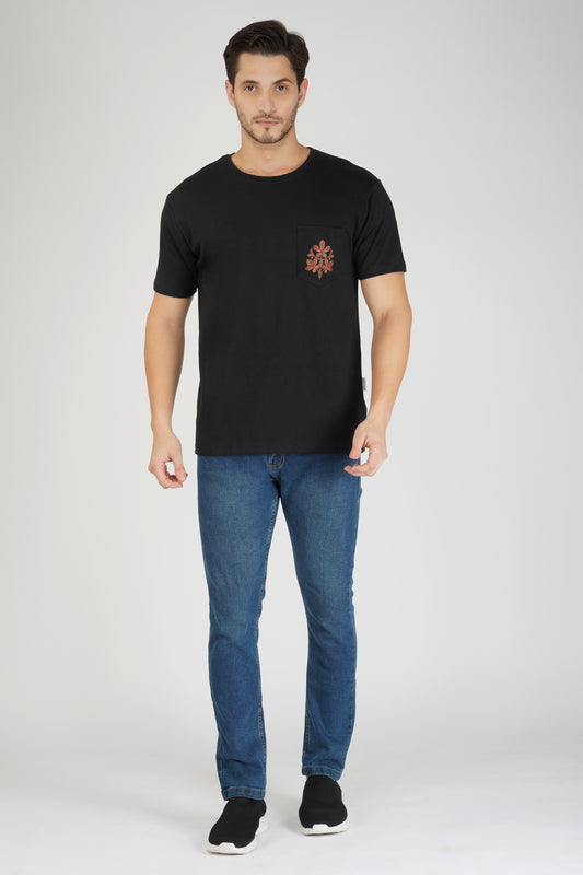 EMBLEM POCKET SQUARE T-SHIRT